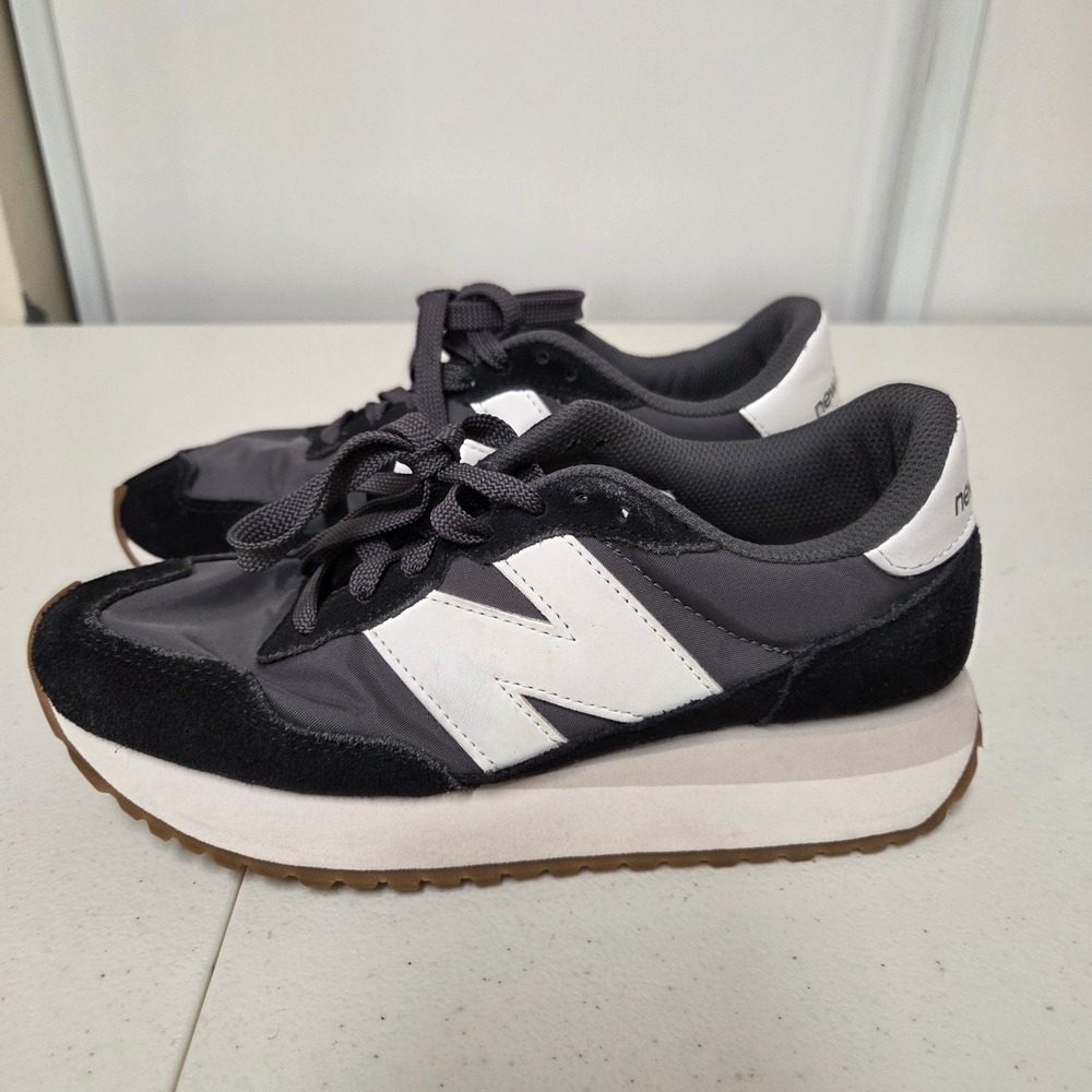New Balance 237 Black White Grey Suede Mesh Sneakers WS237NB Womens 6.5
